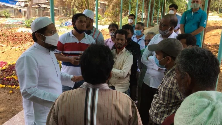 Mumbai: Muslim cemetery trustees demand new plot of land, say 'third wave of COVID-19 may result in shortage of graves'