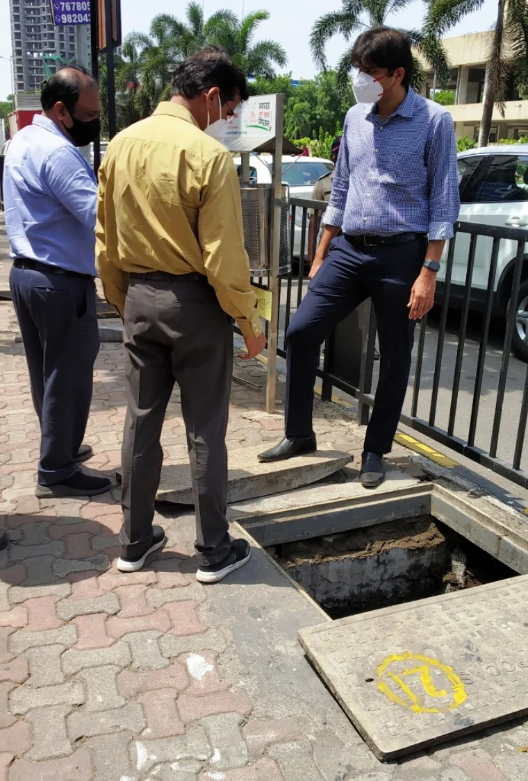 Navi Mumbai: Civic body chief Abhijit Bangar inspects ongoing pre-monsoon work