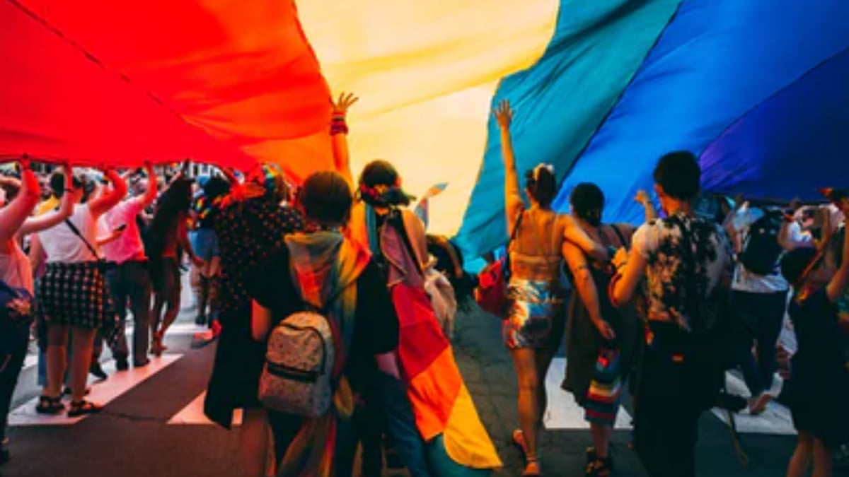 #LoveisLove: Kickstarting Pride month, the world is celebrating on social media - Vimarsana News