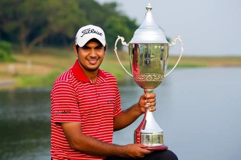Gaganjeet Bhullar holding the winner’s trophy after his victory in the Venetian Macau Open 2012 golf tournament at the Macau Golf and Country Club on Sunday. Bhullar posted a 16-under par to secure the 118,875 USD winner’s cheque.