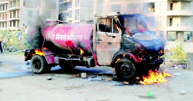BMC tanker crushes kid in front of mother