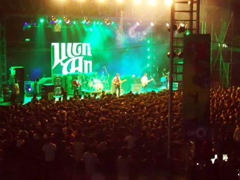 French-Canadian rock band steals the show