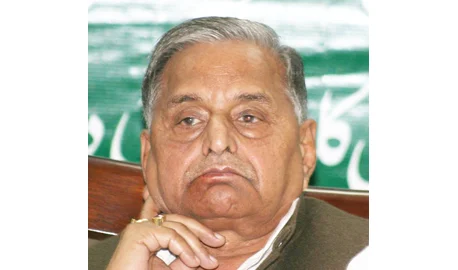 Cong gets a helping hand