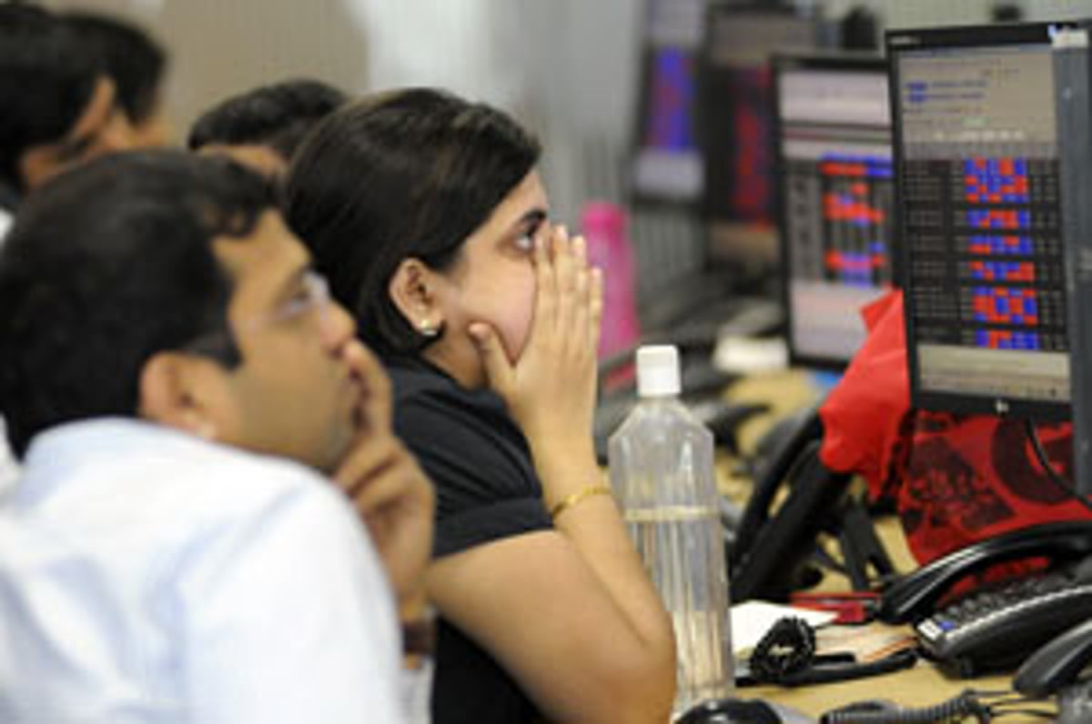 Markets to be guided by COVID-19 situation, macro data, earnings this week: Analysts - Vimarsana News