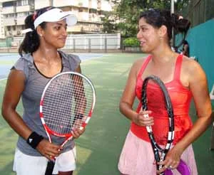 Natasha, Sagarika impress in tennis