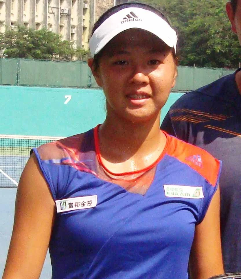 Ching-Wen sends Emily packing