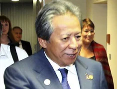 Malaysia summons Singapore envoy over spying claim