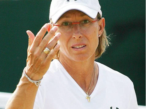 Navratilova urges IOC to show support for gay athletes