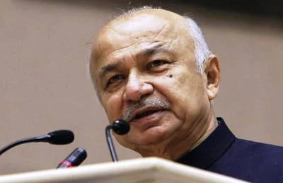 Shinde raps Bihar govt for ‘failure’ to control Naxals