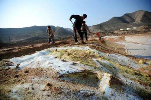 Over 16 percent of Chinese soil is polluted