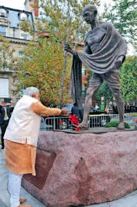 Modi makes his points, loud & clear