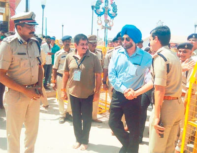 Stiff planning forces devotees to take unnecessary rounds in barricades