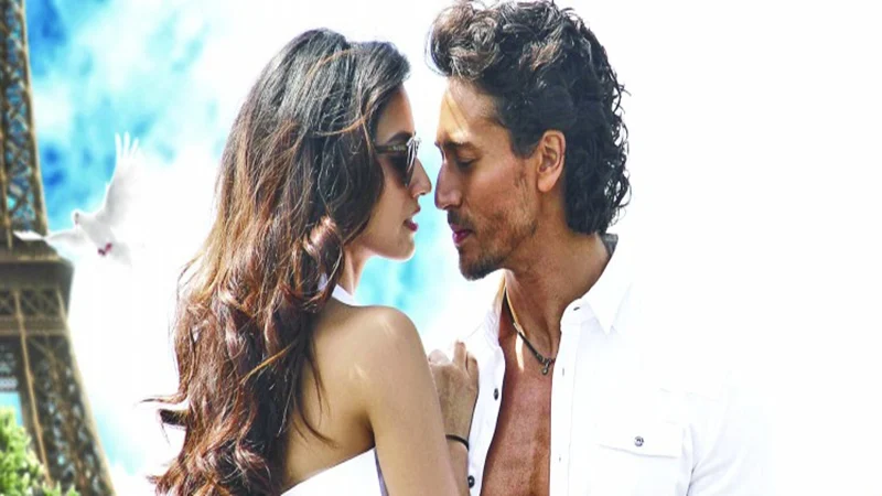 Check out the love report of Bollywood couples in 2016