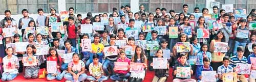 Indore: Thousands of school children turn up for The Free Press Journal painting contest