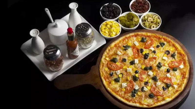 11 outlets in Mumbai for your pizza fix, that are not Domino’s or Pizza Hut