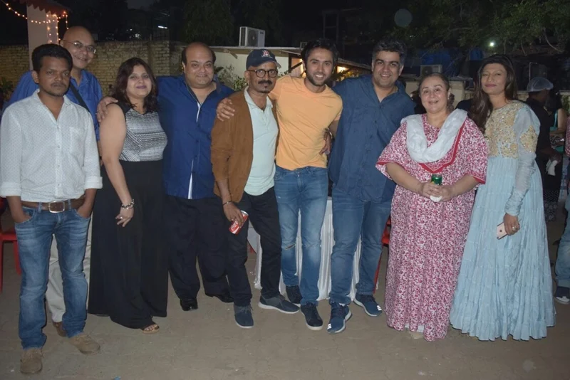 In pictures: Siddharth P. Malhotra launch show ‘Woh Apna Sa’ on the set!