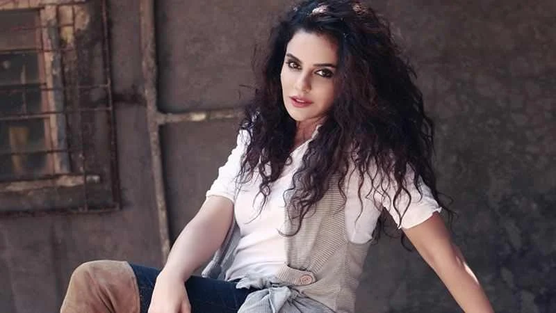 Going beyond acting; 5 Telly actors talk about their alternate business