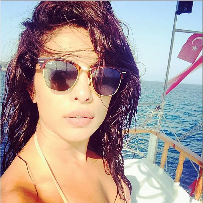 Just like the common man! Pictures of Bollywood stars minus celeb airs