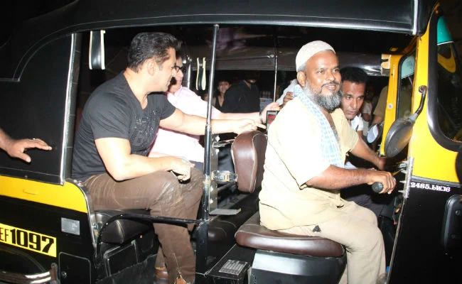 Just like the common man! Pictures of Bollywood stars minus celeb airs