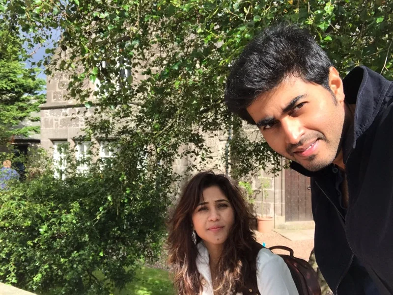 In Pictures: Amrapali Gupta enjoying at London with Husband Yash Sinha!