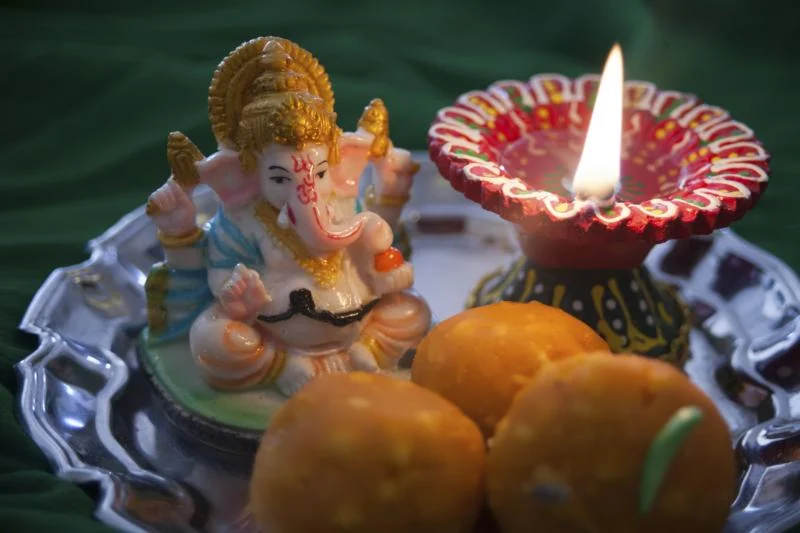 Welcoming Lord Ganesha with the scent of spirituality