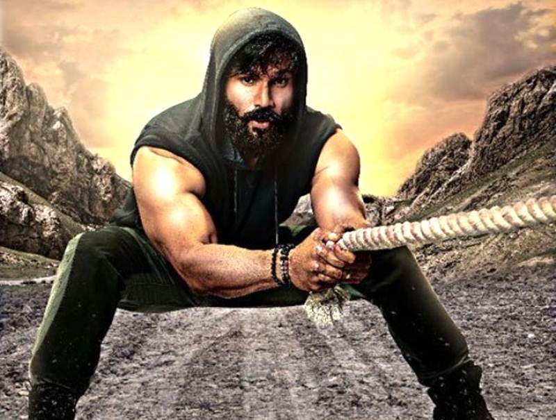 7 Bollywood actors who are fit at 50 plus