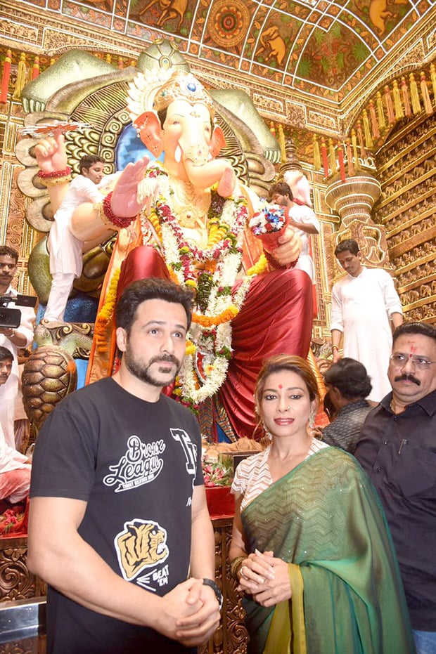 Check out: Emraan Hashmi seeks blessings of Lalbaugcha 