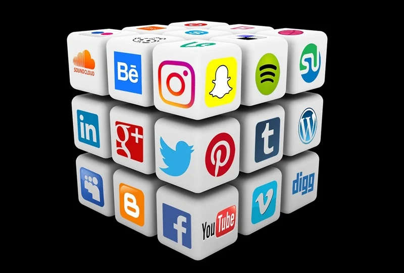 Corporate Communication: Altering old suit to fit the transformed look
