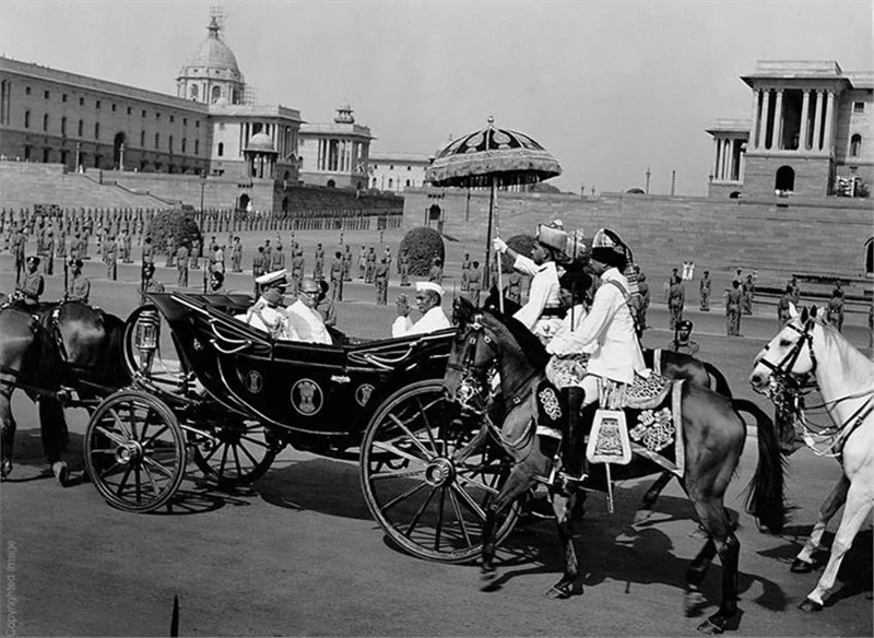 A 1950’s Throwback: Pictures Of India’s Very First Republic Day!