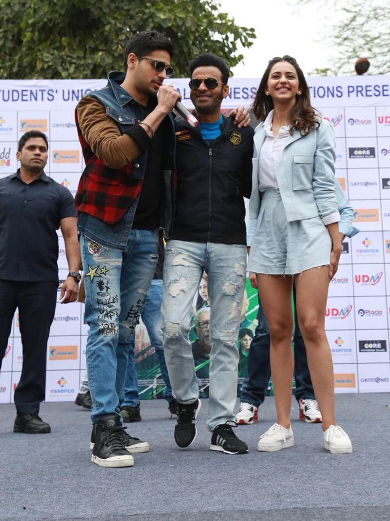 In pics: Team Aiyaary had a gala time at Delhi University’s SRCC college