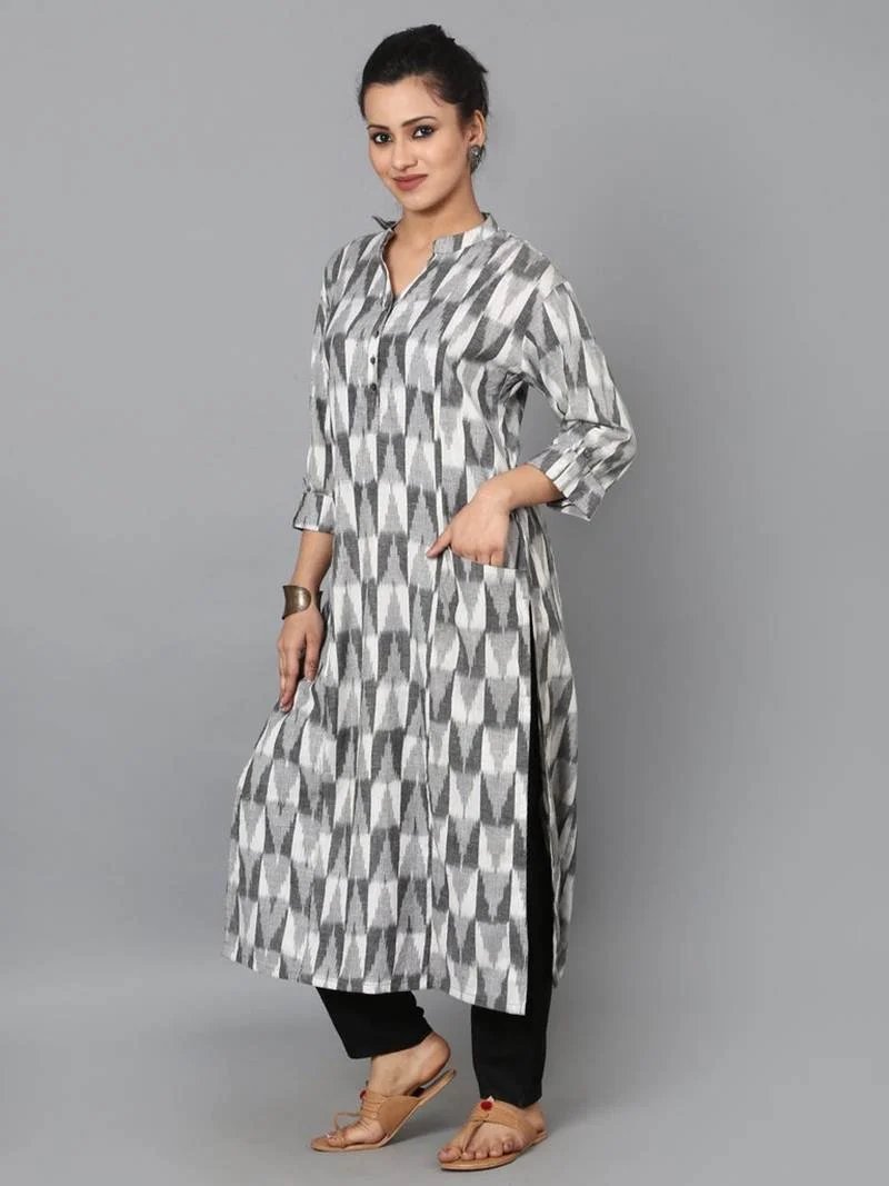 Blurry Ikat design kurta
