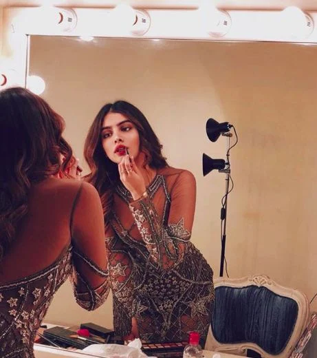 See Pics! Sridevi’s stylish daughter Khushi Kapoor amazes in her fashionable gown