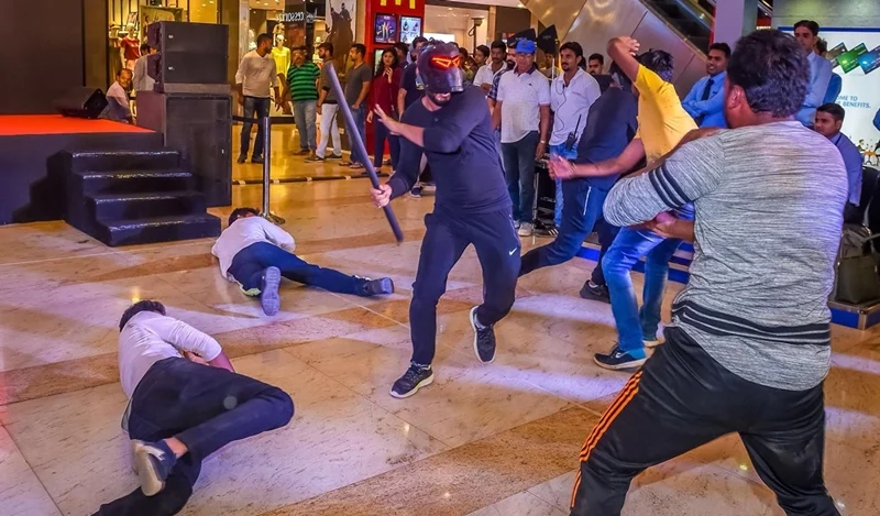 Harshvardhan Kapoor turns Bhavesh Joshi Superhero, performs Live action in a mall