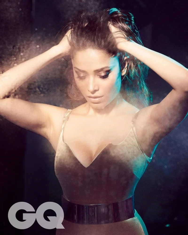 ‘Sonu Ke Titu Ki Sweety’ star Nushrat Bharucha sizzles in this photoshoot