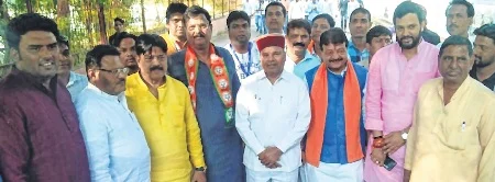 Ujjain: Congress, BJP, SAPAKS & independent candidates file nomination papers
