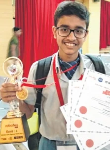 Robot making: 6 Emerald Heights students make it to national contest