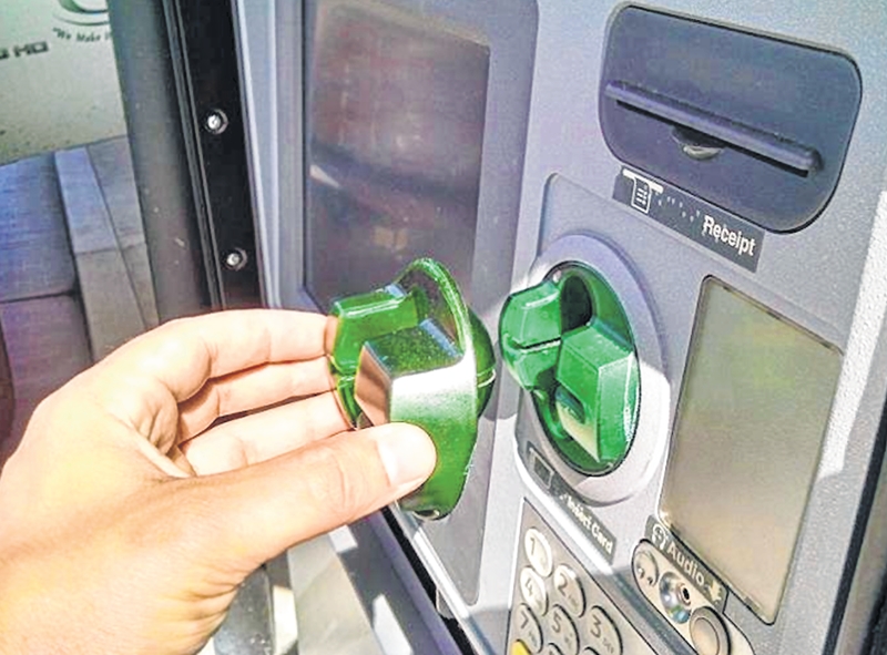 indore youth damaging atm machine