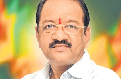 Lok Sabha Election 2019: Candidates tweet