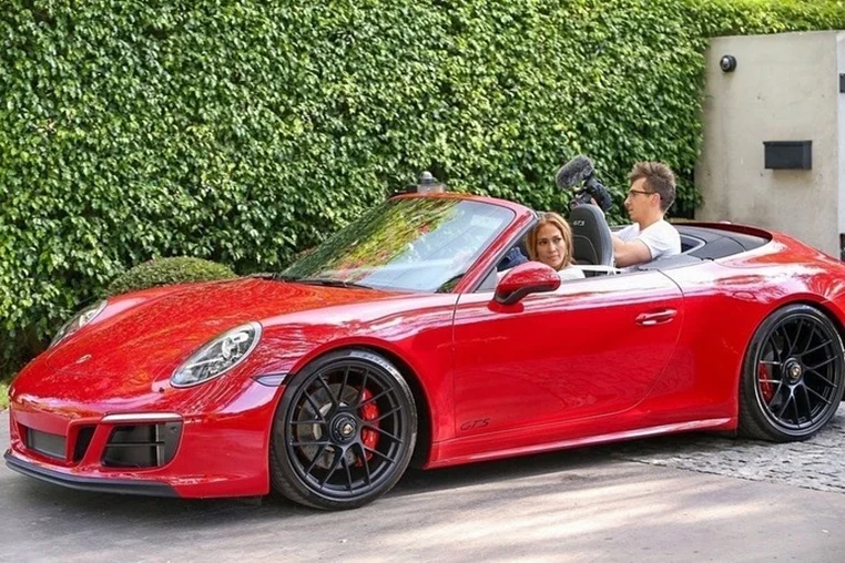 Can Jennifer Lopez drive a car? Singer reveals truth behind her new Porsche