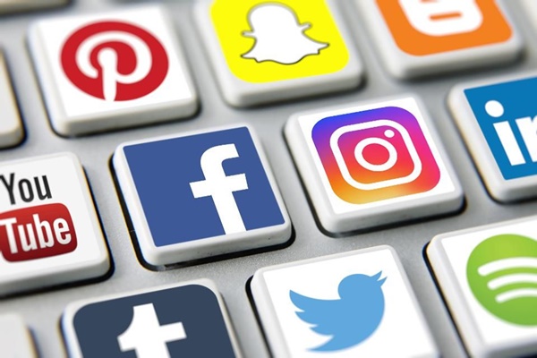 Year-ender 2021: Top 5 social media trends that hit netizens - Vimarsana News