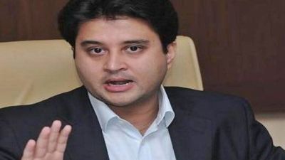 Delhi: Jyotiraditya Scindia directs airport operator DIAL to do better crowd management after chaos - Vimarsana News