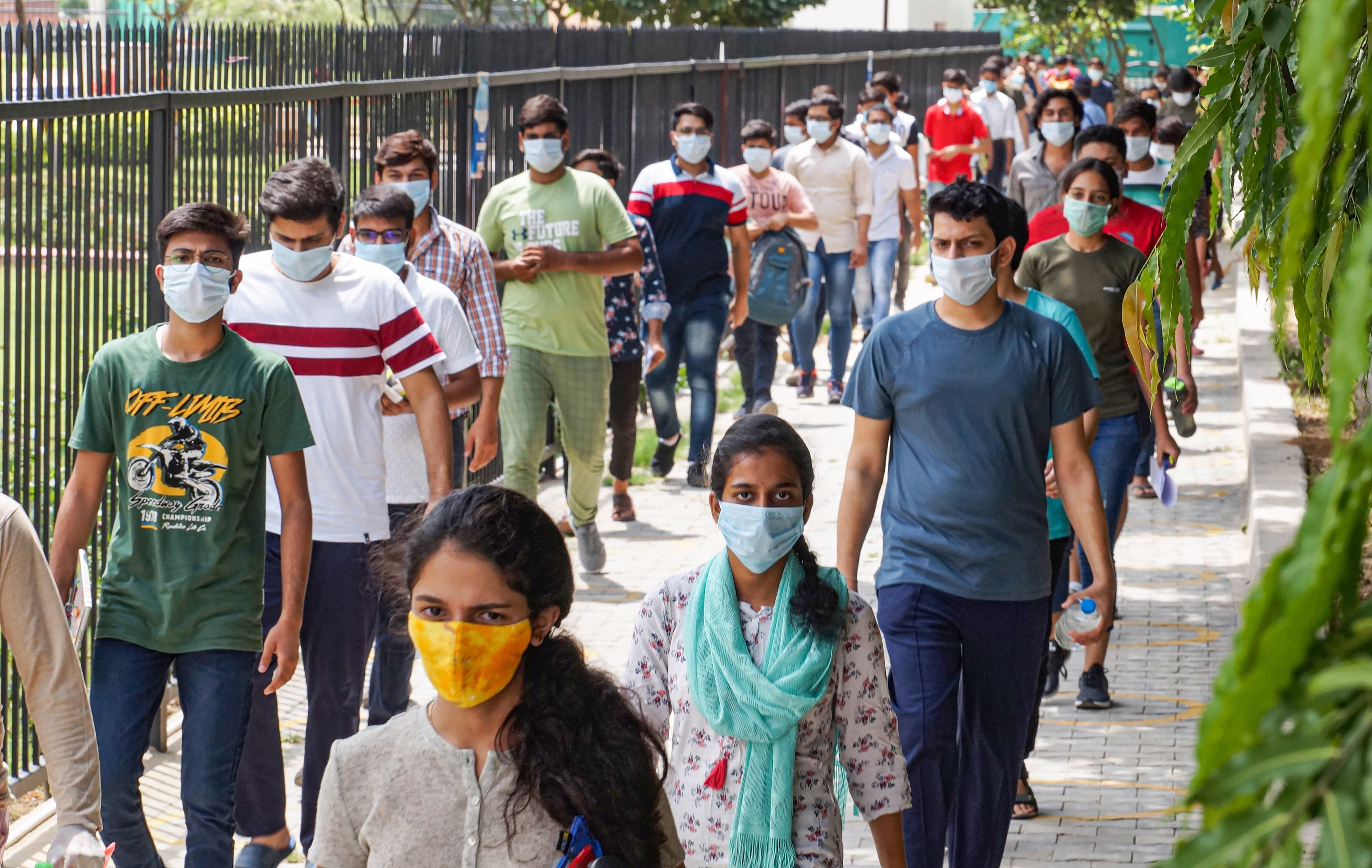 DU 2nd cut off: Marginal decline in required marks; admission procedure to commence tomorrow - Vimarsana News