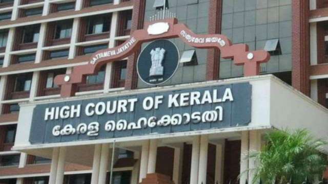 WhatsApp group admins not liable for objectionable posts by members, says Kerala High Court - Vimarsana News