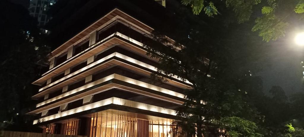 Ashoka Buildcon bags Rs 1,018 cr order from Maldives; share price goes up