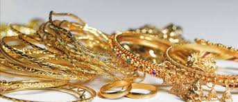 Thane: Manpada police help woman find ornaments that she forgot in auto-rickshaw - Vimarsana News