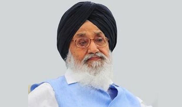 Punjab Polls 2022: SAD patriarch Parkash Singh Badal makes yet another record as oldest candidate to file nomination - Vimarsana News