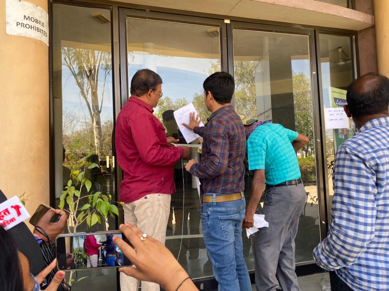 Indore Sanghvi Management College seal ed to recover diversion fee dues