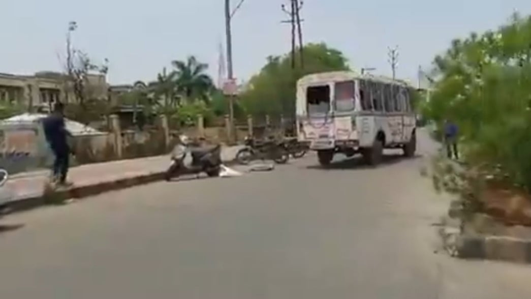 Madhya Pradesh: Lack of hearse van costs Kukshi residents dear - Vimarsana News