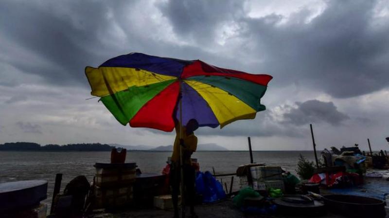 West Bengal Deep Depression Over Bay Of Bengal Likely To Convert Into Cyclone Gulab Heavy Rains Predicted In Kolkata