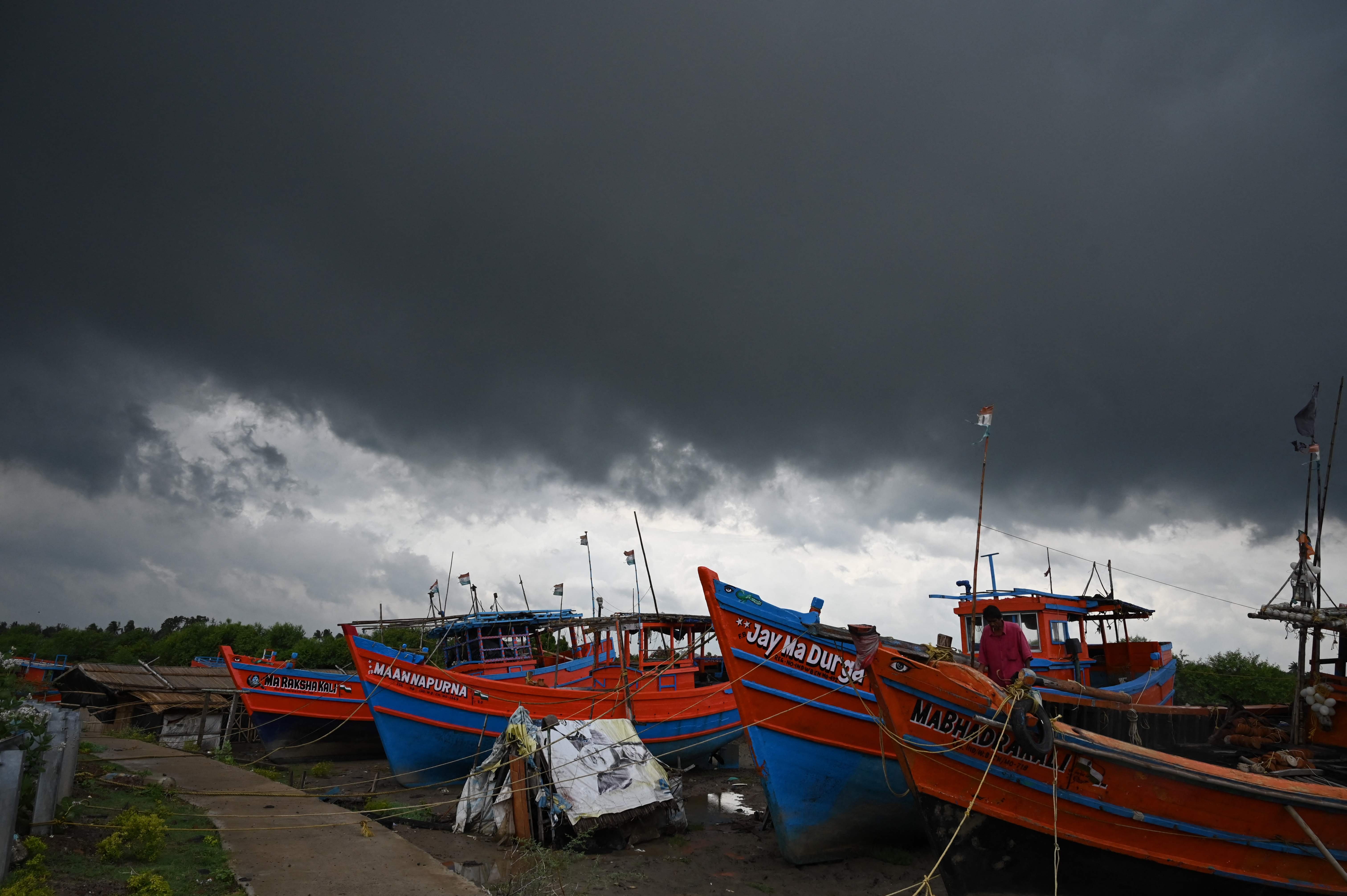 Cyclone Jawad: IMD predicts heavy to very heavy rainfall in South Bengal between Dec 4 to 6 - Vimarsana News